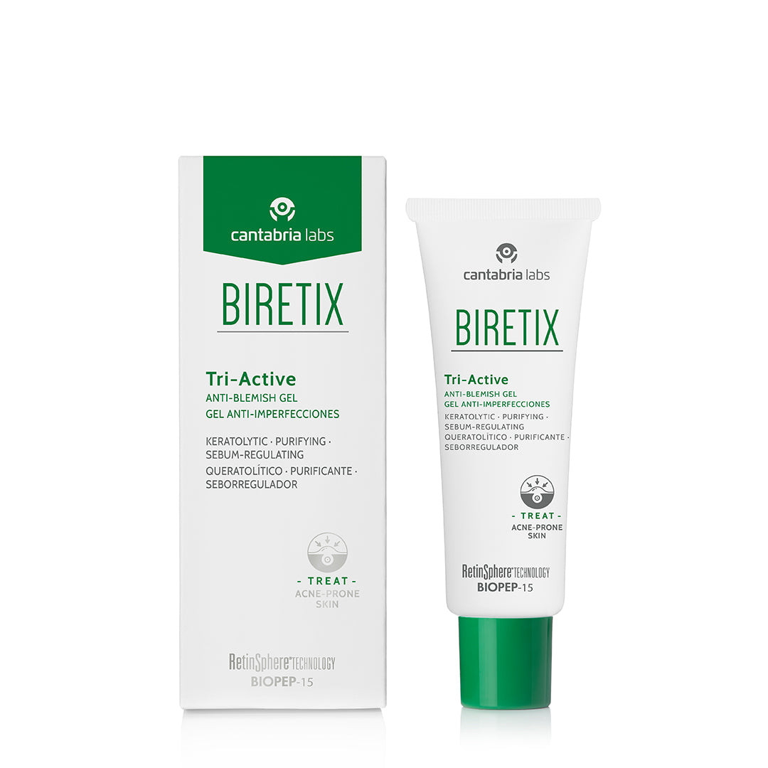 Biretix® Tri-Active Anti-Blemish Gel sitting alongside its presentation box. The Biretix® Tri-Active Anti-Blemish Gel sits in a 50ml white tube with a thin nozzle and a secure green screw top lid